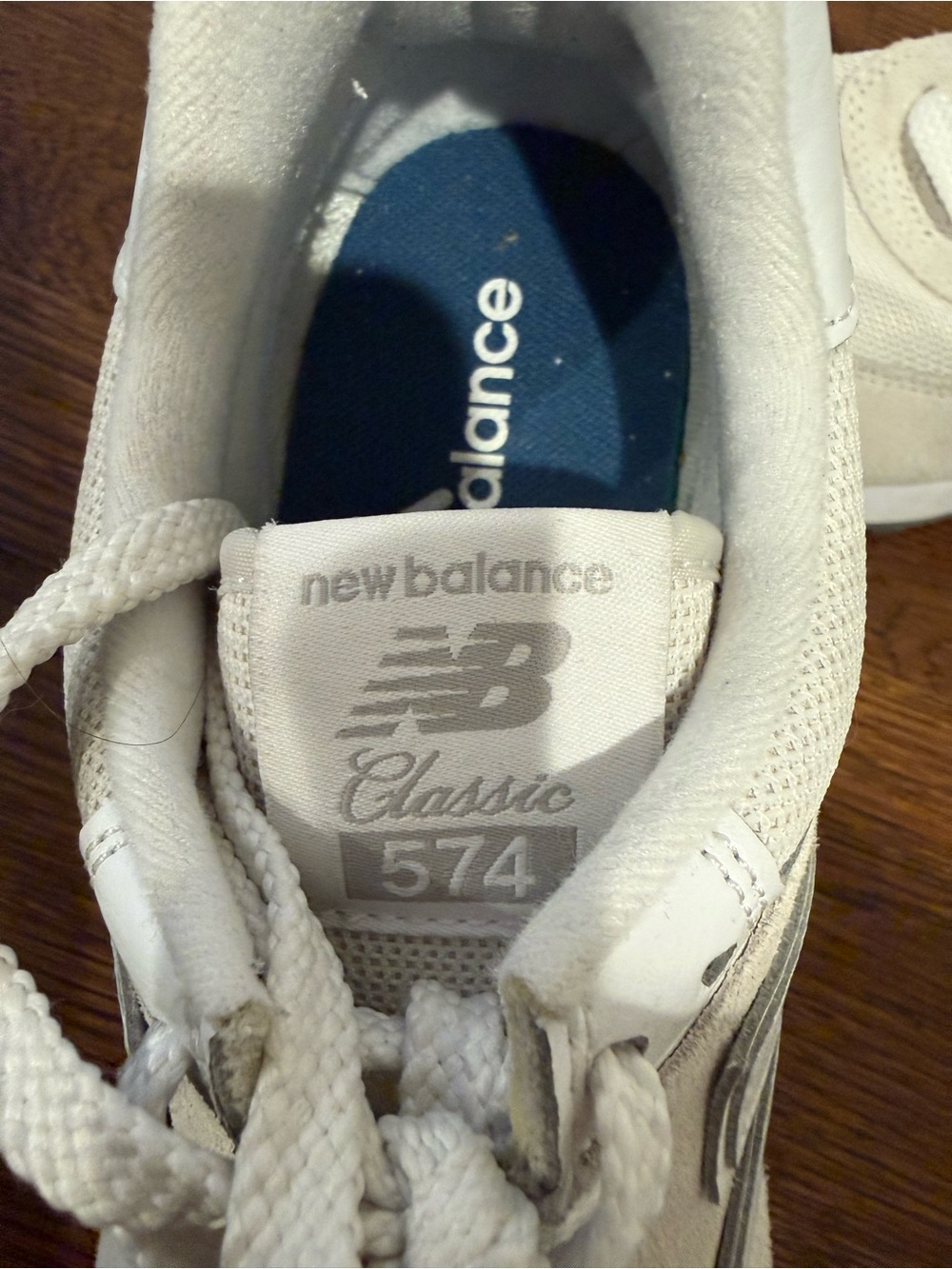 New Balance Women's Cream and White Retro Sneakers - Picture 7 of 9